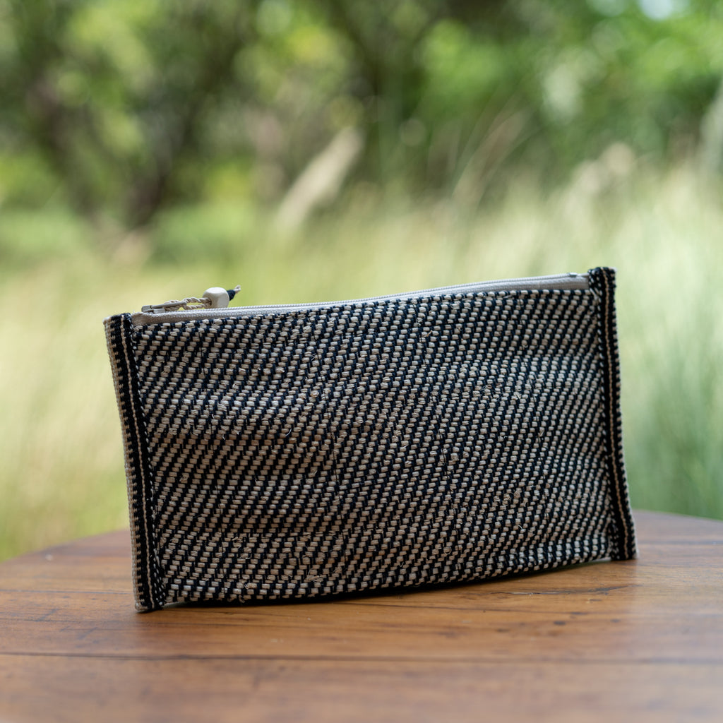 Veni Hand-Woven Pouch