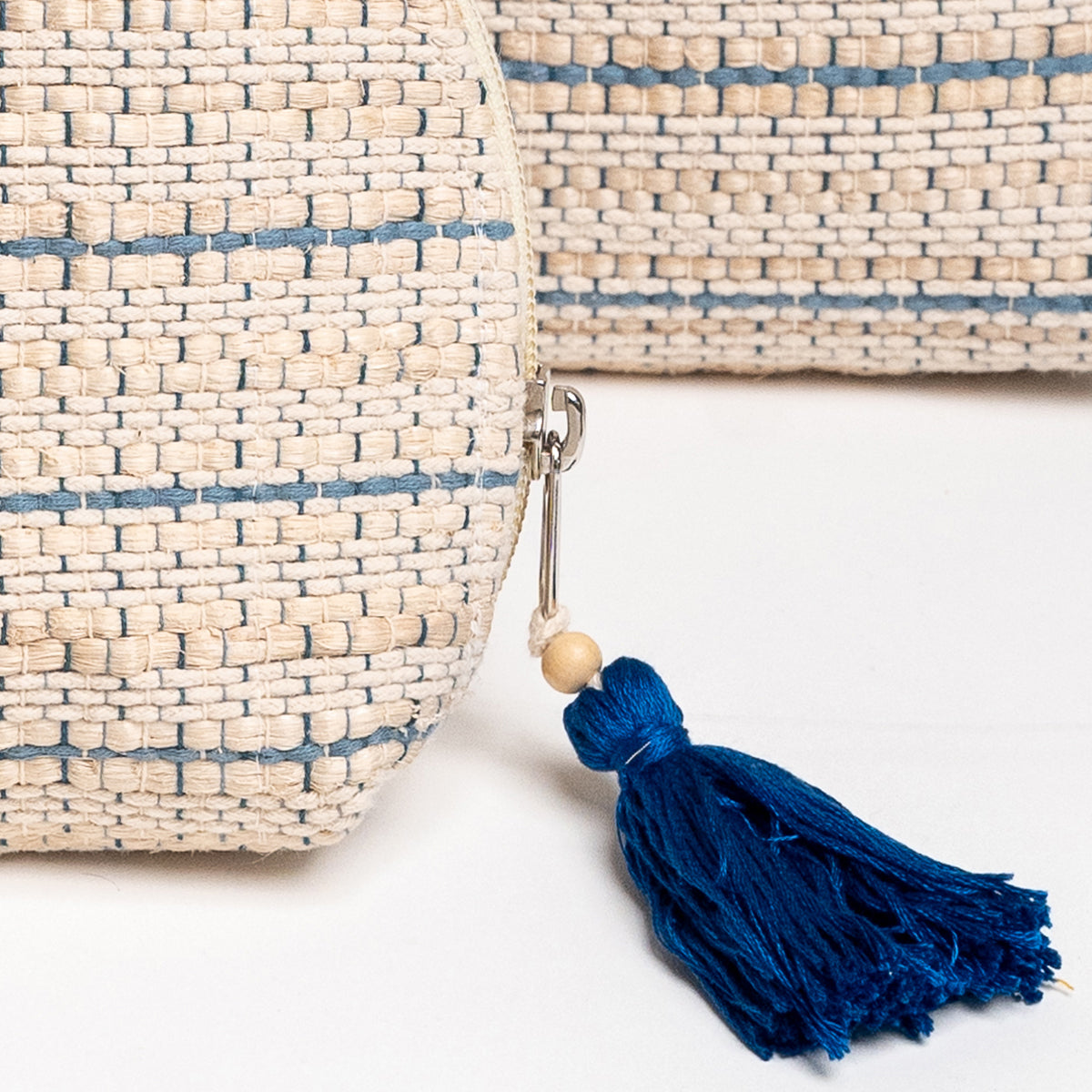 Tar Hand-woven Pouch