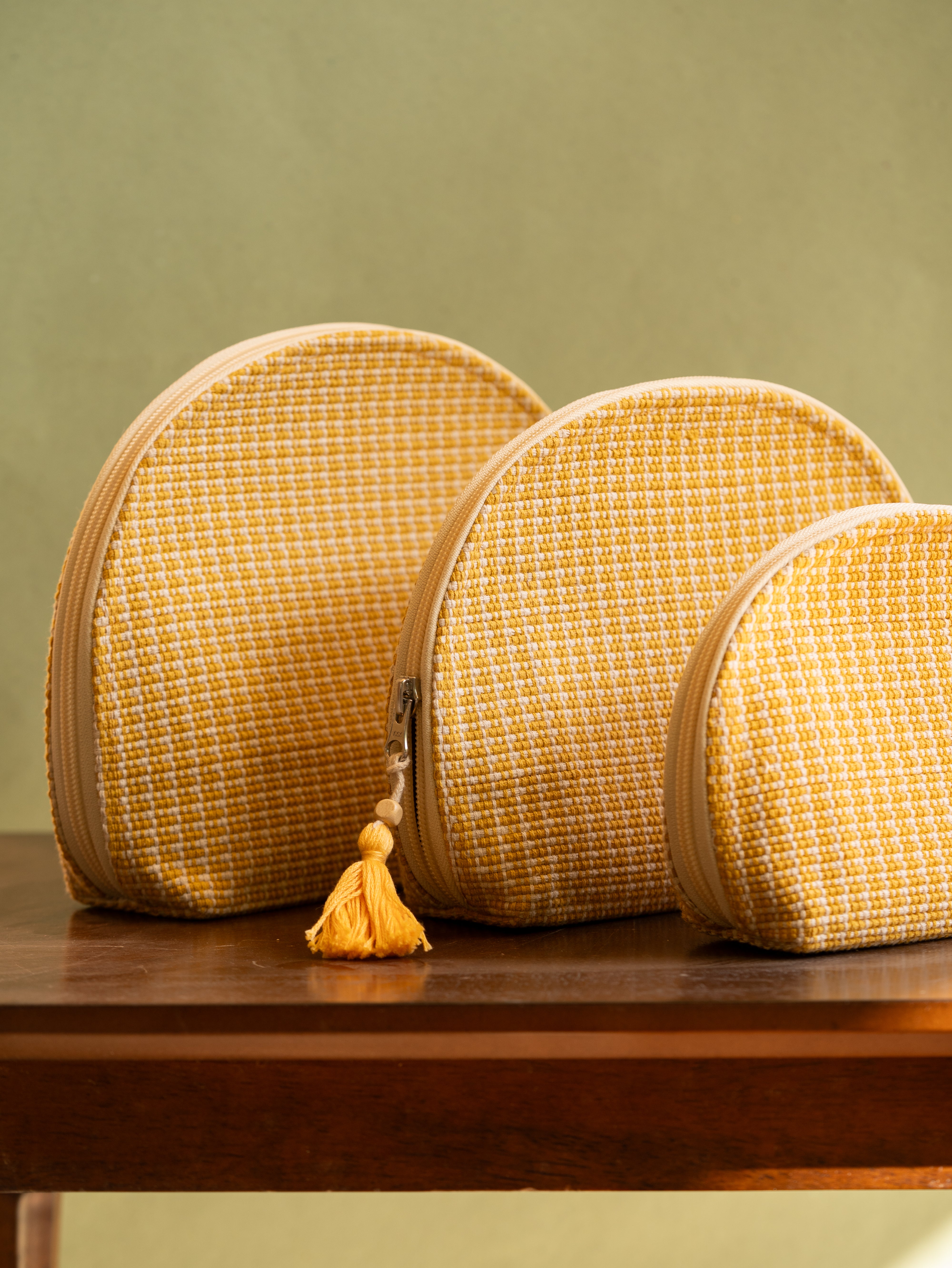 Welt Hand-woven Organizer Pouch