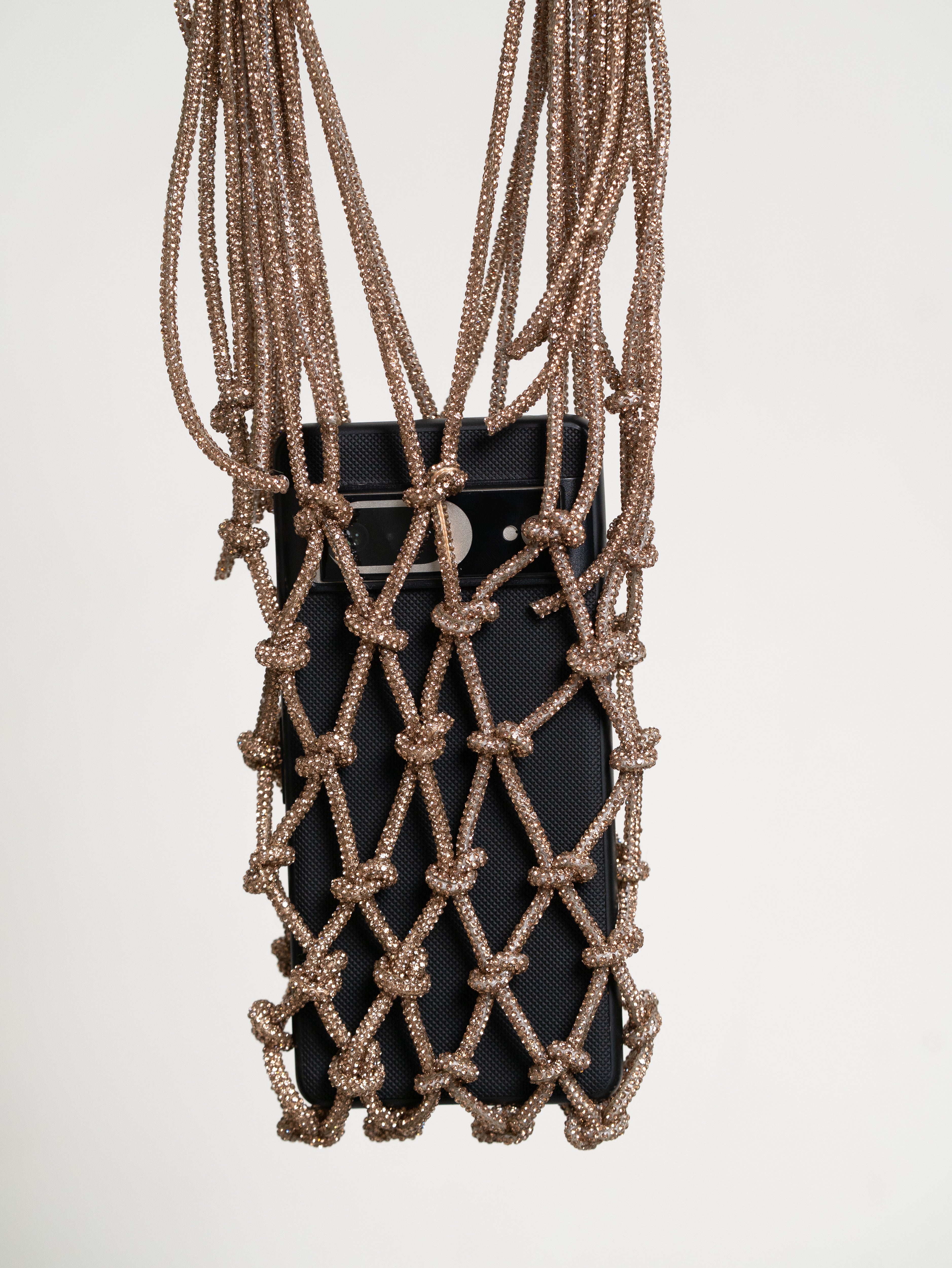 Glister Hand-knotted Mobile Pouch