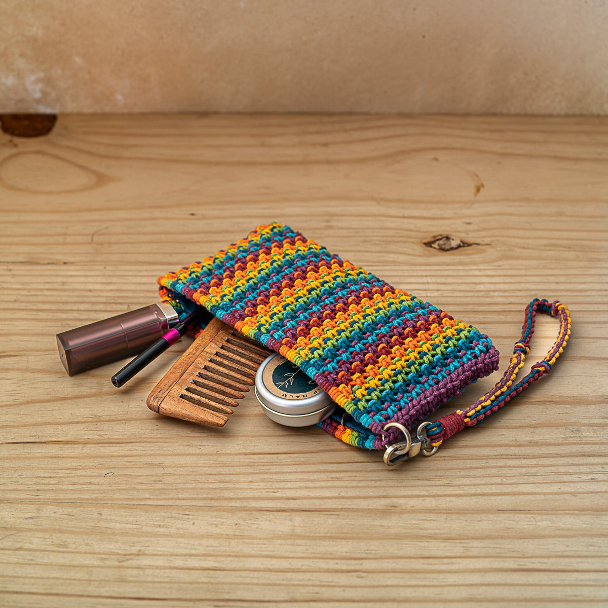 Iris Blended Hand-Knotted Pouch