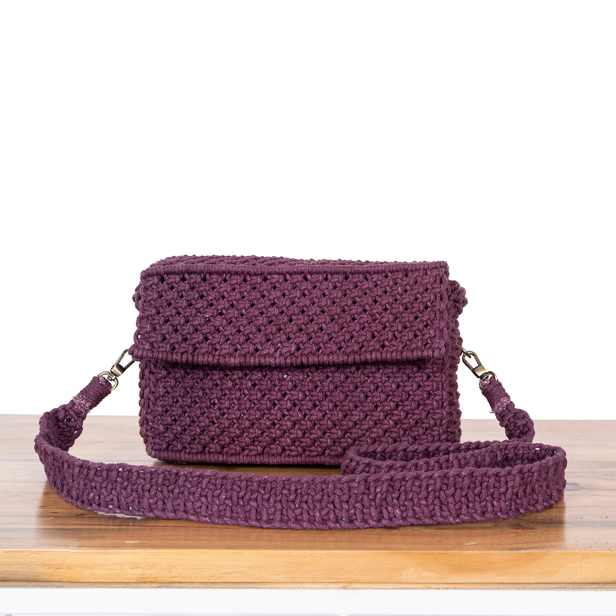 Boxy Affair Hand-Knotted Shoulder Bag